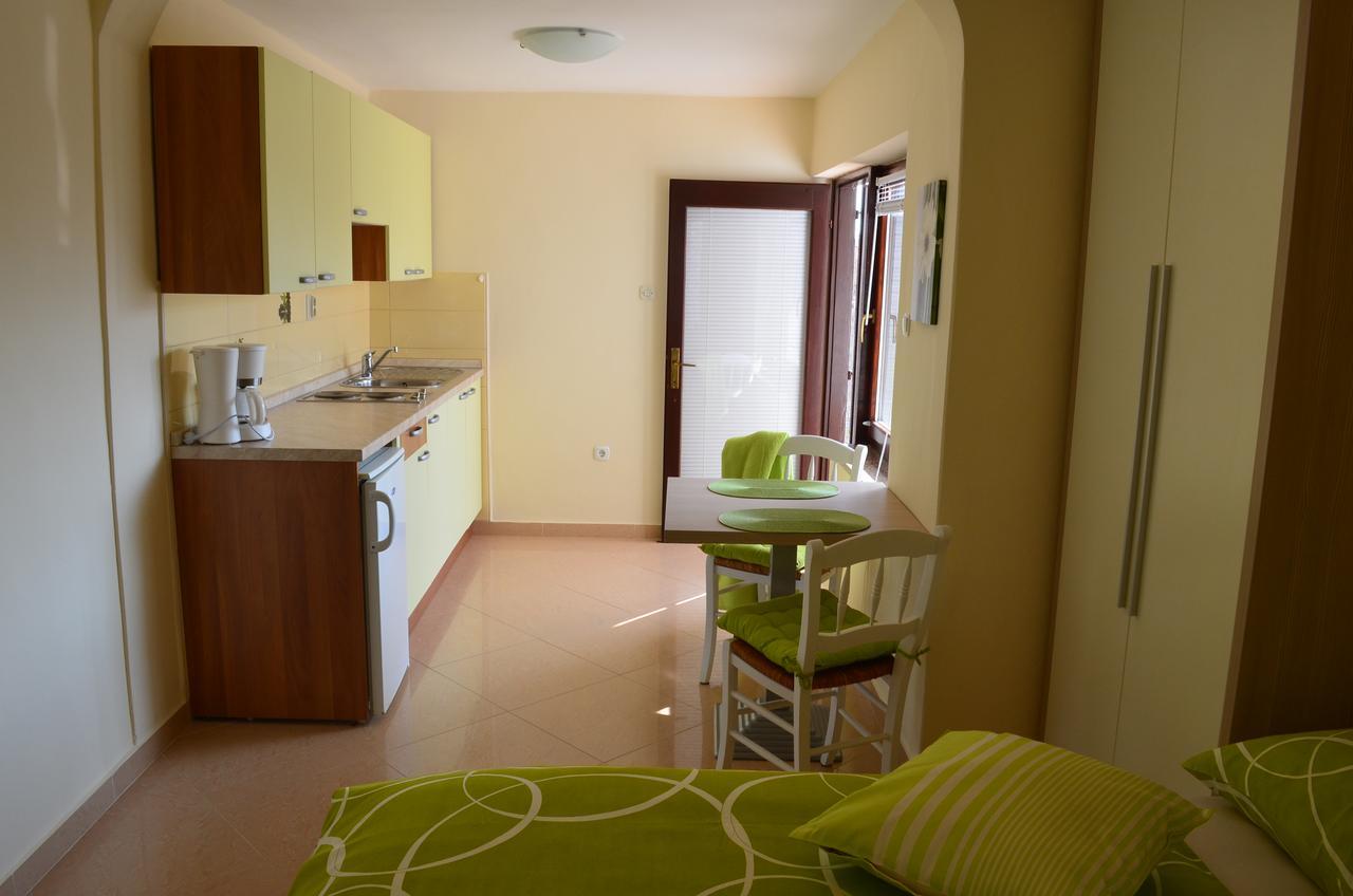 Apartments Mihalic I บัชกา ภายนอก รูปภาพ