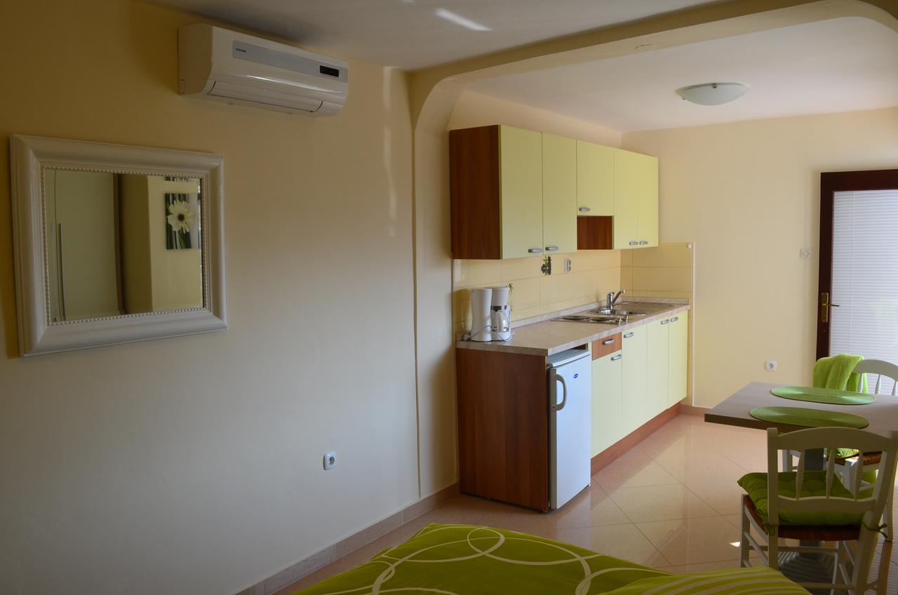 Apartments Mihalic I บัชกา ภายนอก รูปภาพ