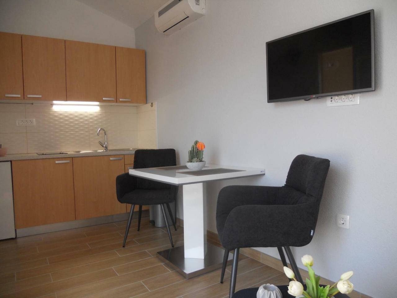 Apartments Mihalic I บัชกา ภายนอก รูปภาพ